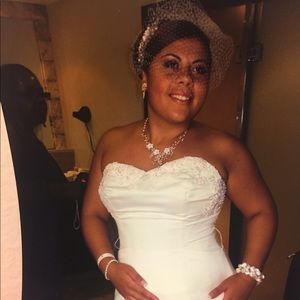 Meet your Posher, Elissa